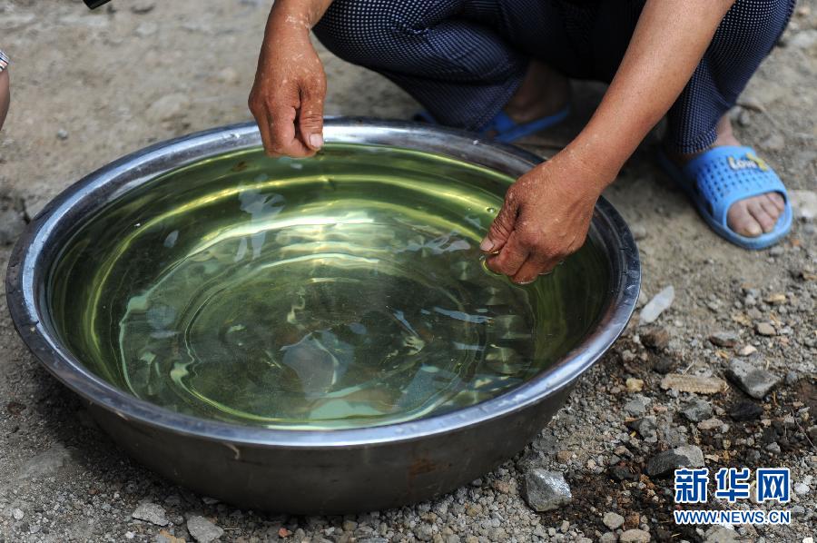 地下水成“綠茶”　污染二十多年該誰治？