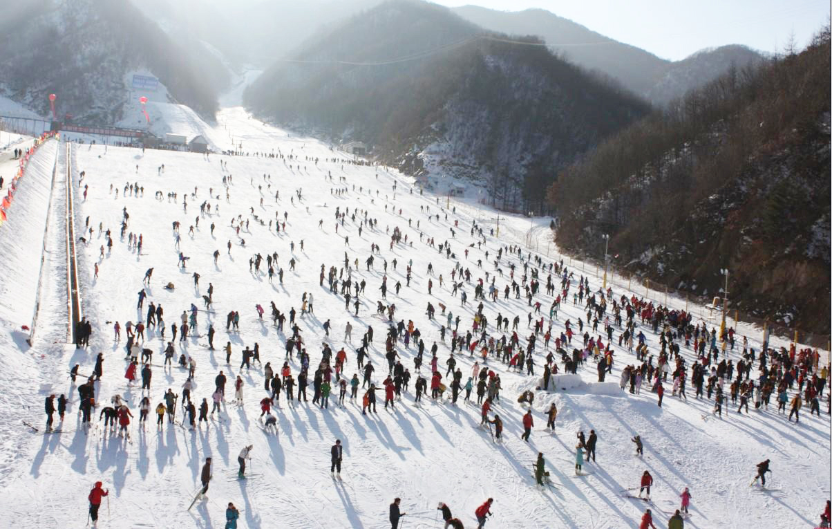 玩轉冬季旅游滑雪 就在木札嶺速龍滑雪樂園