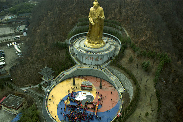 老君山 十里畫(huà)屏俏迎女人節(jié)