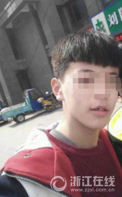 杭州余杭一小區發生血案 14歲男孩被繼母砍死