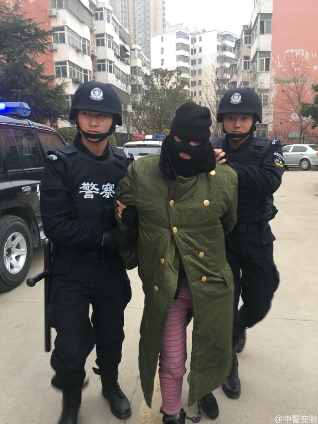 警方公布搶女童嫌犯照片 網(wǎng)友：馬賽克給滿分