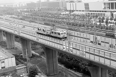 開城鐵建成通車之后，將開行時速200公里的動車組，屆時，鄭州到開封的用時將縮短為19分鐘