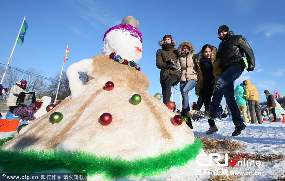 莫斯科舉辦堆雪人比賽 各式造型創意十足