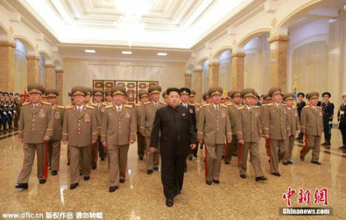 資料圖：朝鮮最高領導人金正恩此前參謁錦繡山太陽宮的情景。