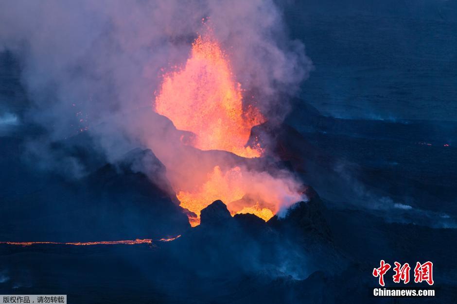 冰島巴達本加火山爆發