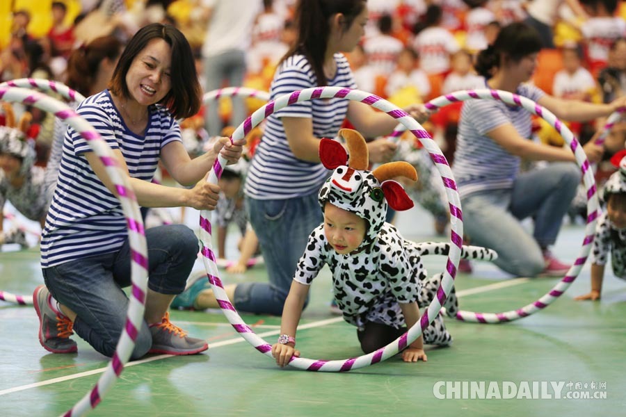 中國日報聚焦各地迎“六一”兒童節