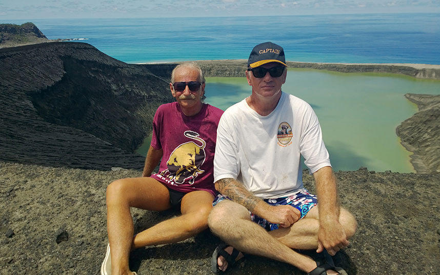 太平洋海底火山噴發催生新島嶼