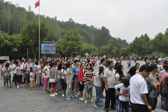 暑期接近尾聲 雞冠洞旅游接待依然很“火”