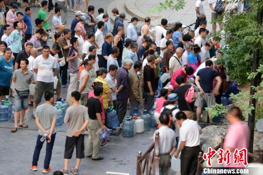 “泉城”濟南四大泉群現停噴危機 黑虎泉停噴